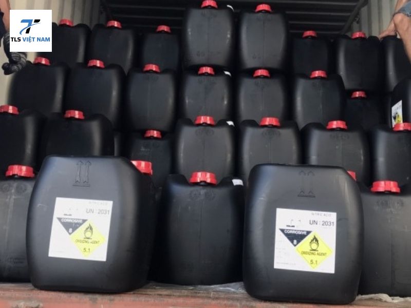 Axit Nitric HNO3 là gì? Tính Chất Vật Lý, Hóa Học, và Ứng Dụng Quan Trọng. 4 Tính chất vật lý của Axit Nitric
