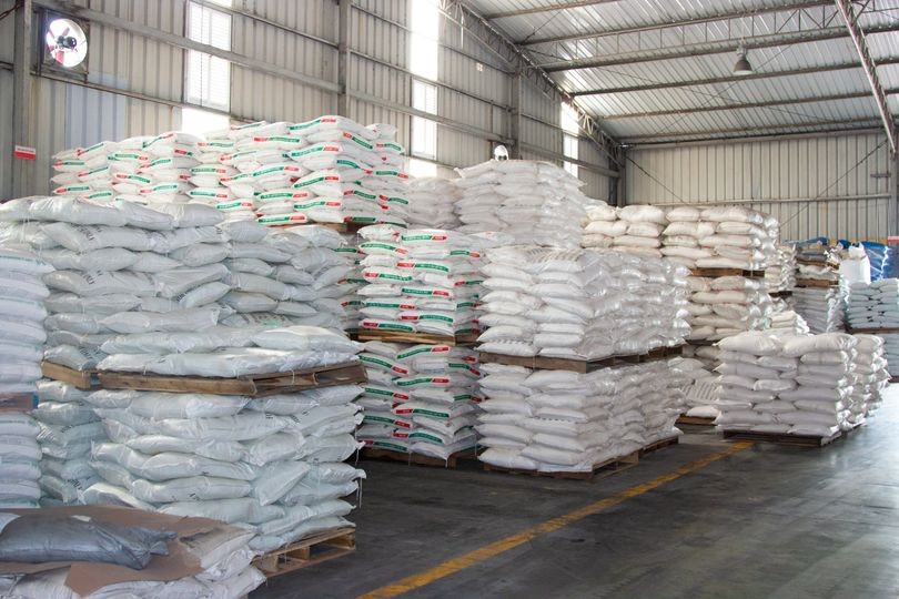 Bảo quản phân Ure nơi khô ráo, thoáng mát và an toàn hóa chất