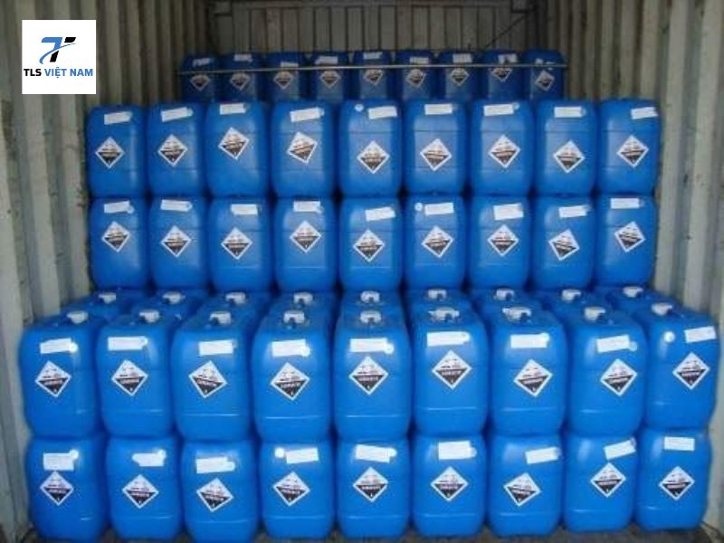 5 Loại Hóa Chất Vô Cơ Phổ Biến Trong Công Nghiệp Hiện Nay 3 Axit Sunfuric (H₂SO₄) – “Vua của hóa chất”