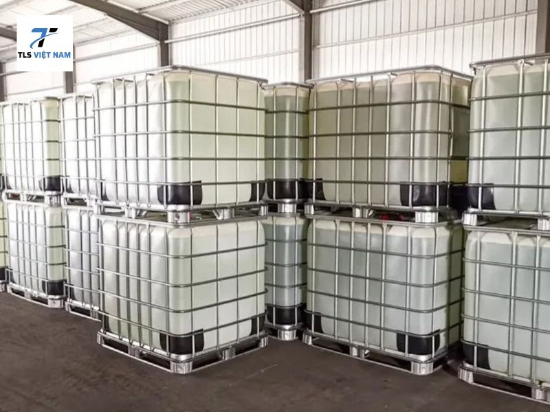 Báo giá Acid Acetic 99% mới nhất năm 2025 – Cập nhật giá sỉ, giá lẻ toàn quốc 3 Các yếu tố ảnh hưởng đến giá Acid Acetic 99% năm 2025