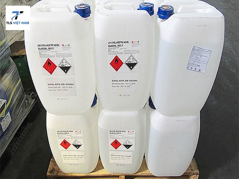 GIÁ SỈ ACID ACETIC CHO NHÀ MÁY – BẢNG GIÁ SỈ CẬP NHẬT MỚI NHẤT 2025 4 Vì sao nhà máy nên mua Acid Acetic theo giá sỉ?