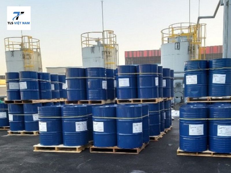 Báo giá hóa chất công nghiệp mới nhất 2025 – Cập nhật chi tiết 4 So sánh giá mua sỉ và lẻ