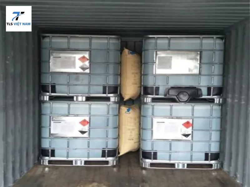 Ứng dụng phổ biến của acid acetic 99% trong công nghiệp