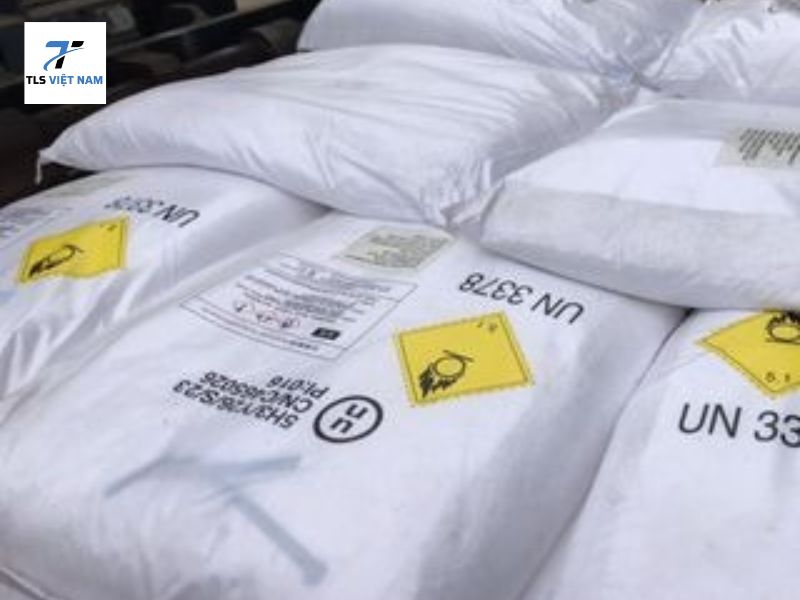 Bột Oxy Tẩy Trắng Quần Áo - Giải Pháp Làm Sạch An Toàn Hiệu Quả 3 Ưu điểm vượt trội của bột oxy tẩy trắng quần áo