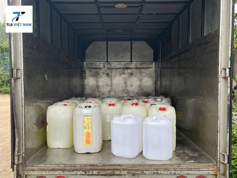 Defoamer Dùng Cho Máy Giặt Công Nghiệp, Khử Bọt Hiệu Quả, Báo Giá Mới Nhất 2026 4 Ứng Dụng Của Defoamer Trong Hệ Thống Giặt Công Nghiệp